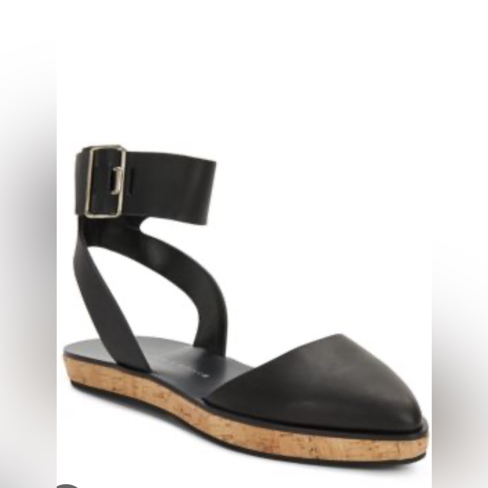 Alice and Olivia Reese Sandal size 39.5 (8.5/9) US